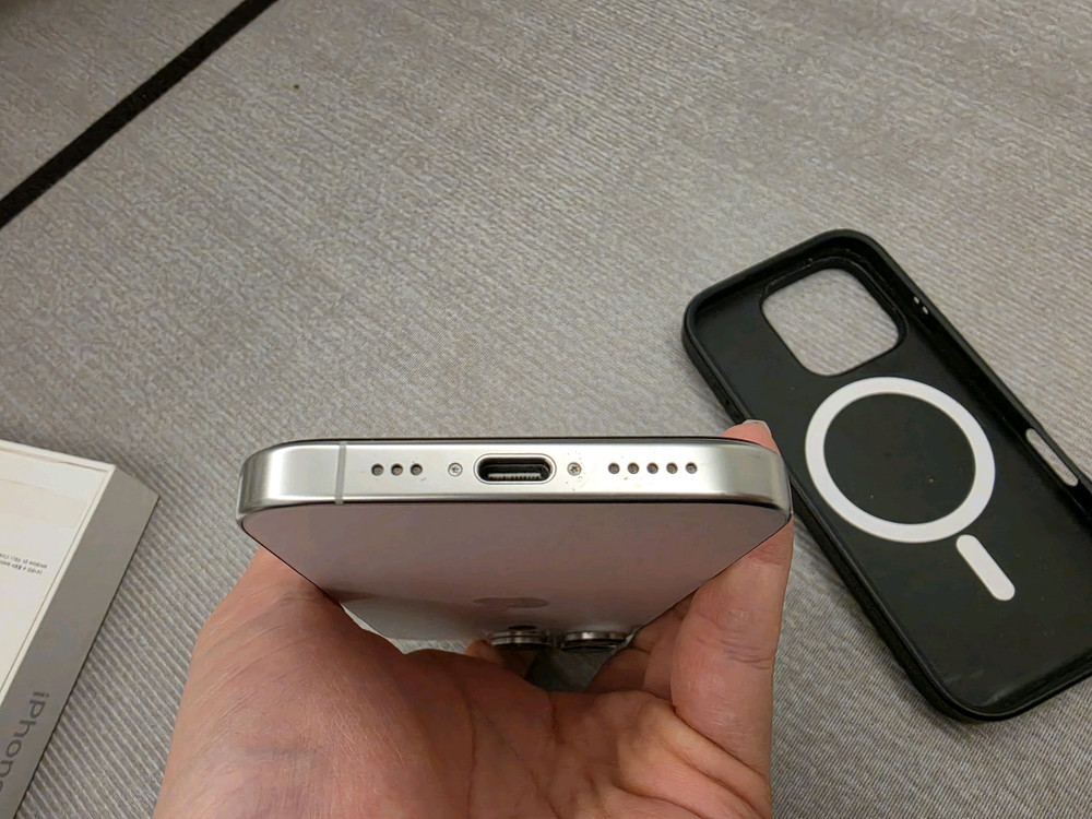 아이폰 16 Pro 화이트타늄 256GB 자급제 풀박스 애플케어포함(26년10월) 팜--6