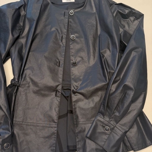 오브제 블라우스 겸 아우터