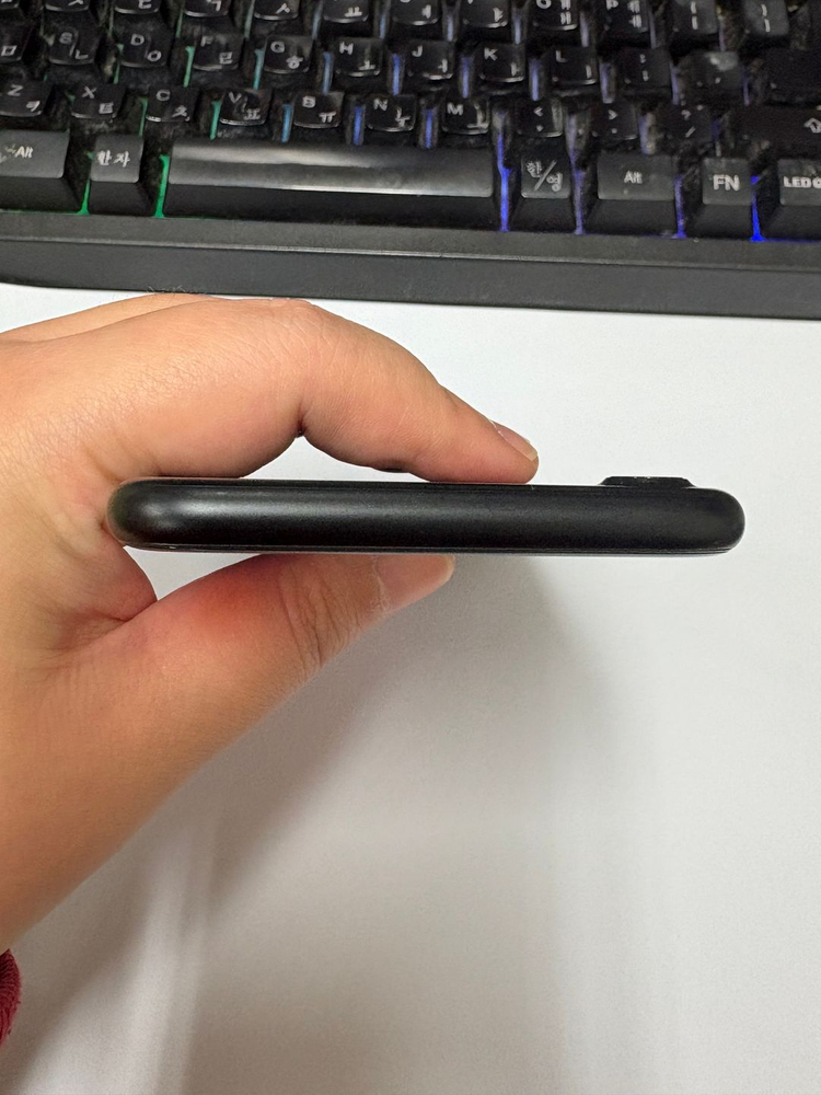 아이폰7 32GB 매트블랙 중고폰 배터리100% 카메라무음 레트로감성 카메라폰 인스타 사진폰 202025--2