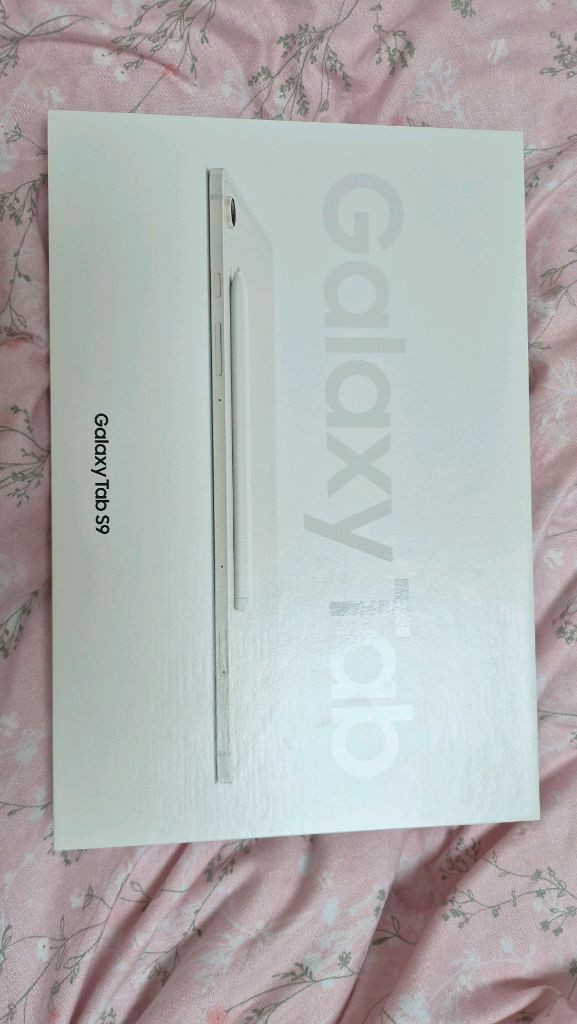 갤럭시탭 S9 wifi 128G 풀박스+새 필름 1장&커버케이스 싸게 팝니다(쿨거시 네고가능, 다음주에 글 내려요)--6