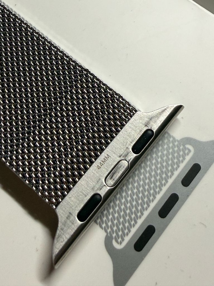 애플워치 44MM 밀레니즈 루프 실버 거의 새것 이미지