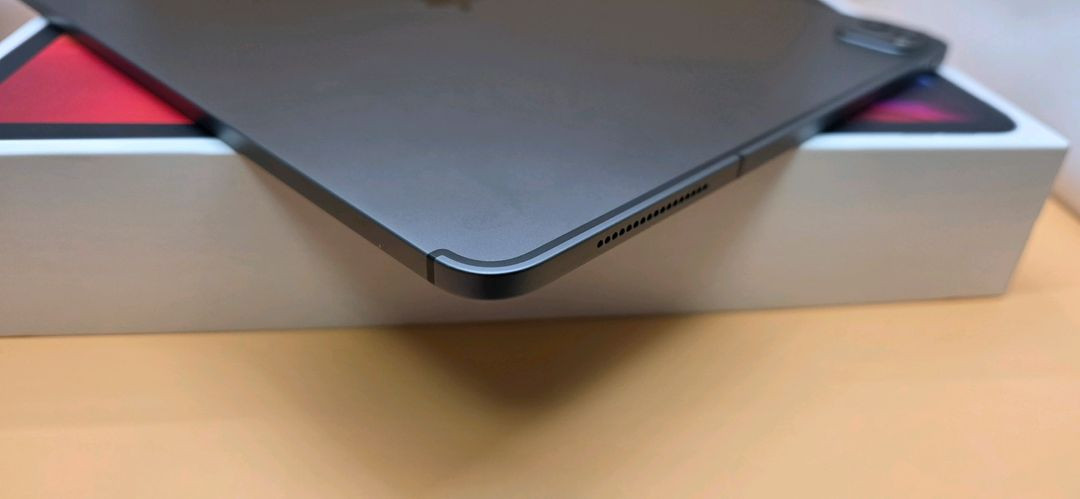 S급 아이패드프로12.9 4세대 셀룰러 128기가--2