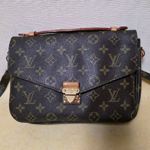 루이비통모노그램 미니 크로스백 이미지