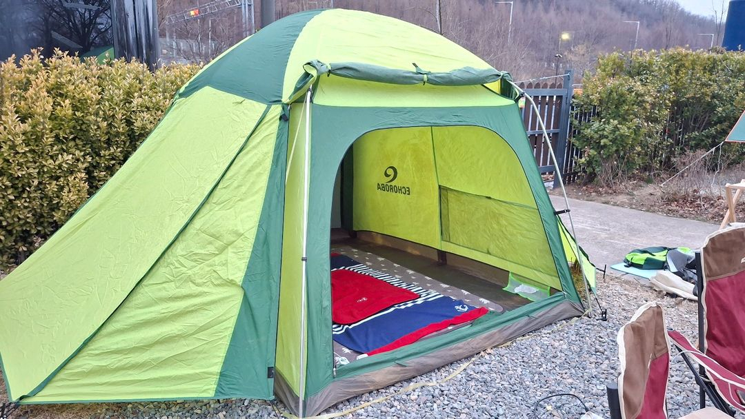 에코로바 텐트 5~6인용 판매합니다--2