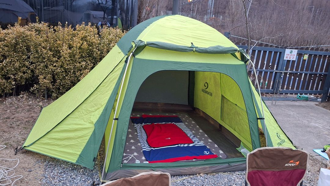 에코로바 텐트 5~6인용 판매합니다--3