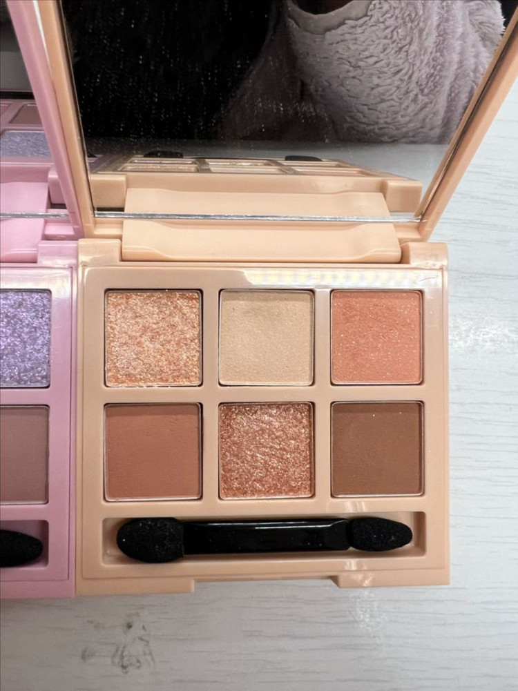 [일괄] 에뛰드 팔레트 플레이 컬러 아이즈 (BT21) 쿠키 온 탑, 뉴이어 파티--3