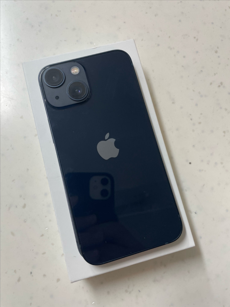 아이폰13미니 256 미드나이트 신품급--1
