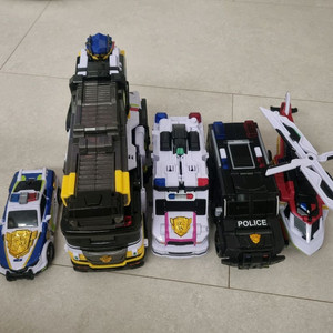 최강경찰 미니특공대