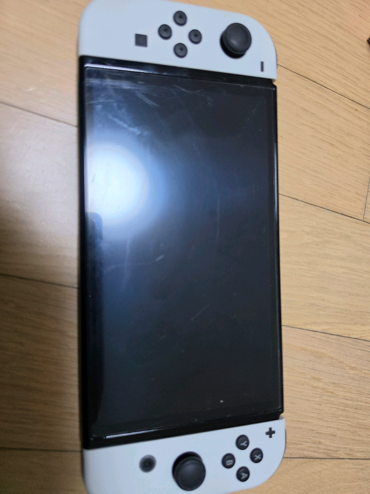 닌텐도 스위치 OLED 화이트 풀박 + 마리오카트 + 휴대 케이스--1