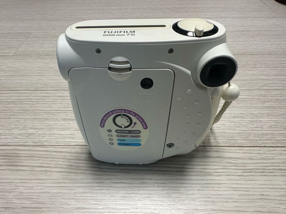 후지필름 인스탁스 instax mini 7S 폴라로이드 카메라 판매합니다--2