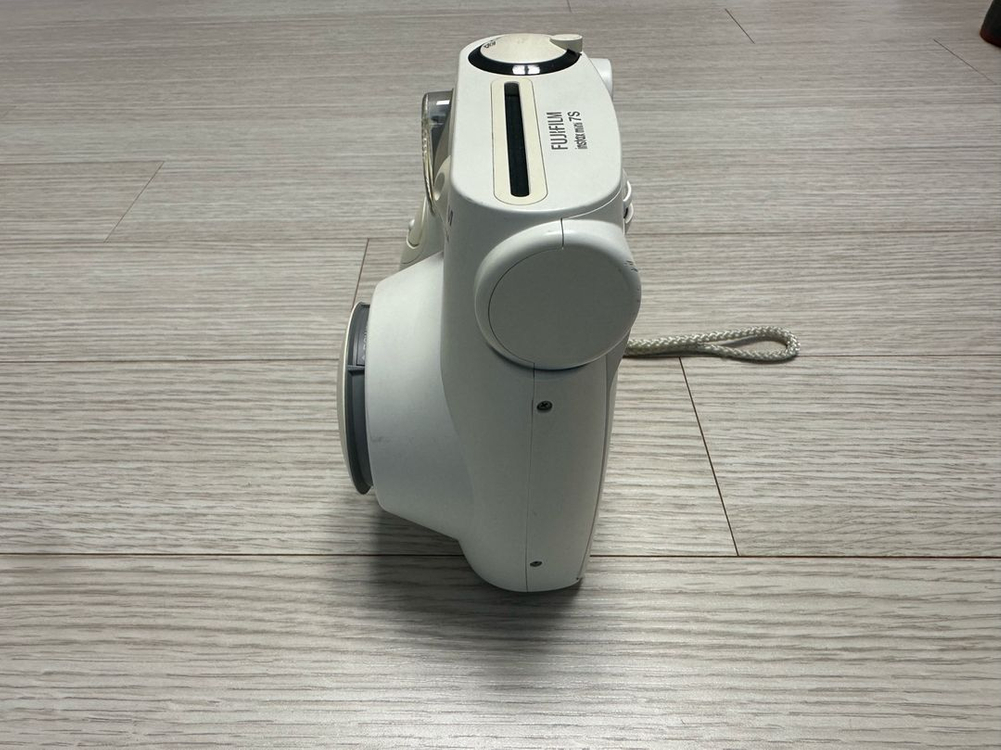 후지필름 인스탁스 instax mini 7S 폴라로이드 카메라 판매합니다--3
