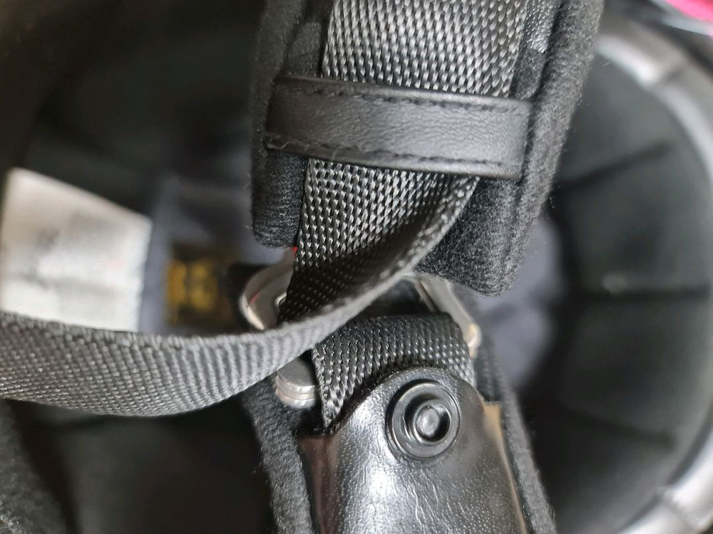 HJC홍진V31 헬멧 무료배송 안에는 깨끗해요 사이즈m--6