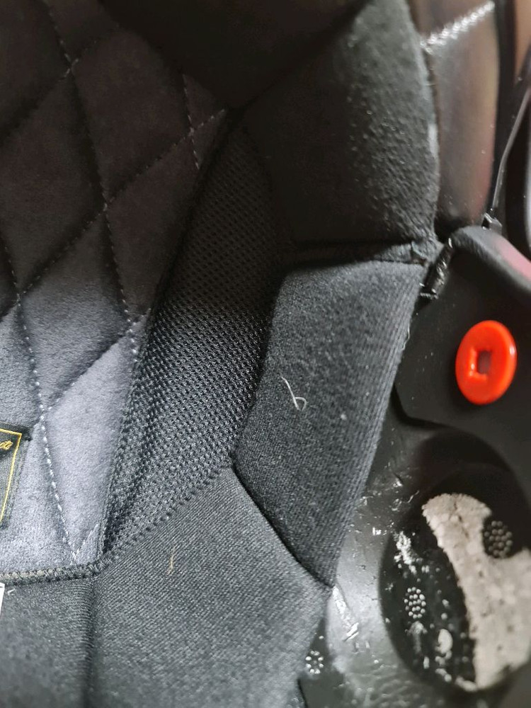 HJC홍진V31 헬멧 무료배송 안에는 깨끗해요 사이즈m--7