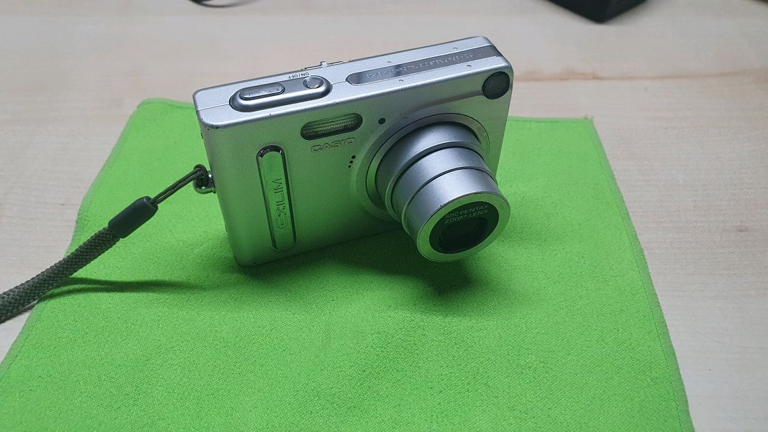 카시오 EX-Z3 디지털카메라 판매합니다. 이미지