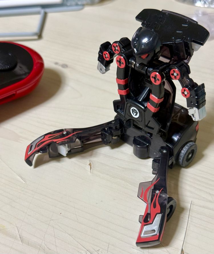 터닝메카드 RC카 타나토스--1