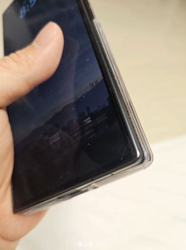 갤럭시 Z 폴드7 블랙 512GB 자급제--4