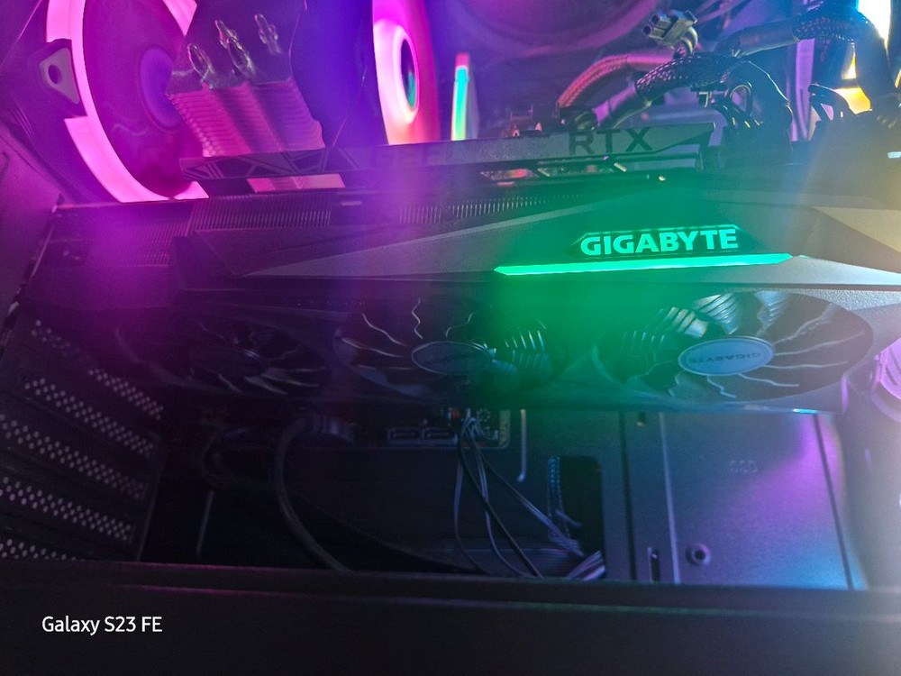 rtx 3080 기가 게이밍oc 풀박 이미지