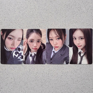 하츠투하츠 앨범 포토카드 4장 일괄 이미지