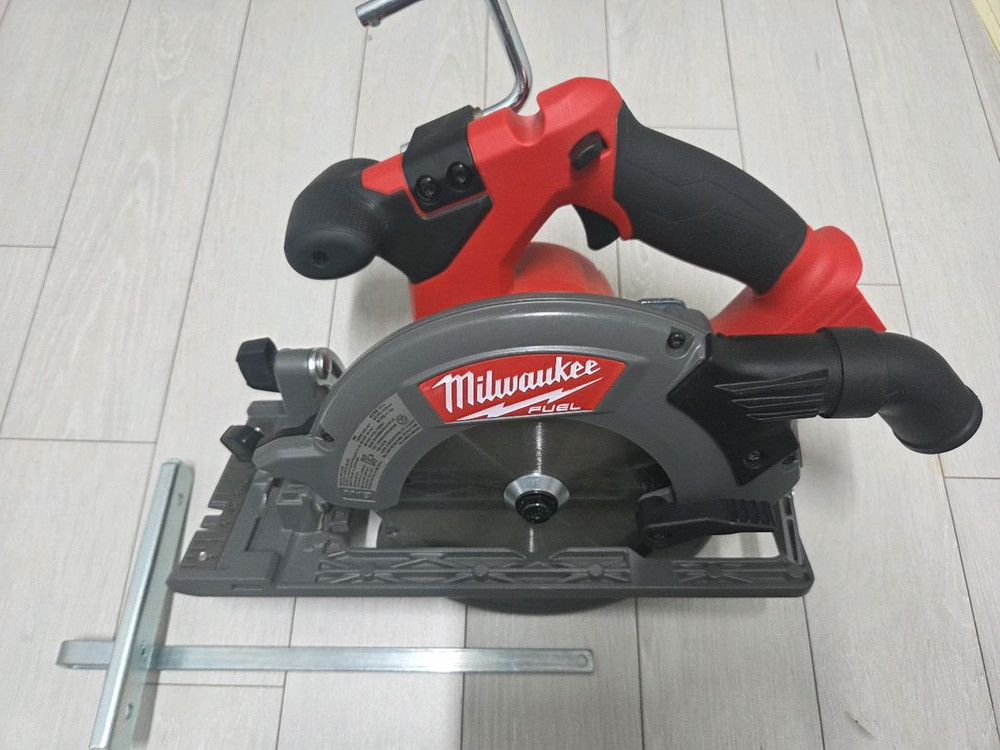 정품 밀워키 여러가지 그라인더 멀티커터 함마드릴 쁘래까 청소기 집진기 대포 송풍기 샌딩기 직쏘 스킬 메거진 집진기--7