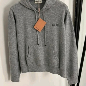 미우미우 울소재 양모 후드니트