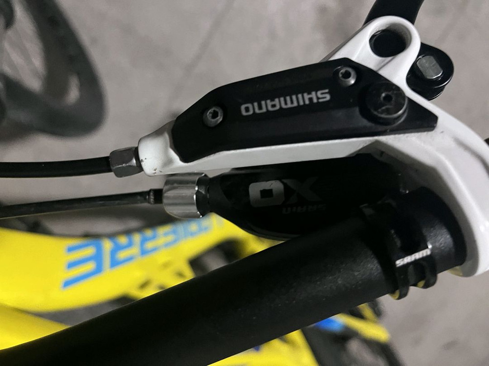 라피에르 fx 레이드 풀샥 판매,대차 이미지