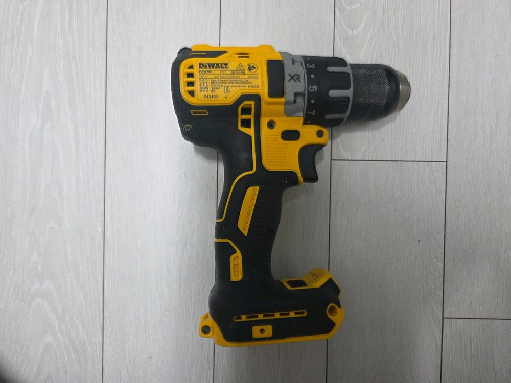 디월트 풀세트 직쏘 컷쏘 그라인더 멀티커터 스킬 월커터 임팩 해머 드릴 실타카 대타카 충전기 배터리 플랜지쏘--2