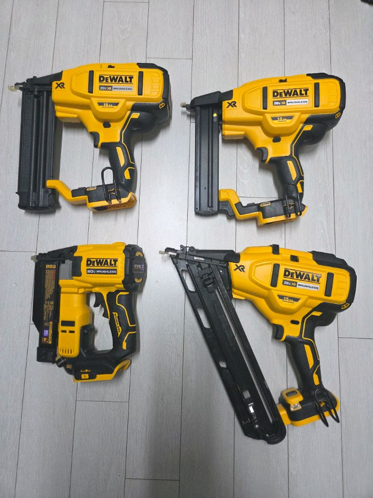 디월트 풀세트 직쏘 컷쏘 그라인더 멀티커터 스킬 월커터 임팩 해머 드릴 실타카 대타카 충전기 배터리 플랜지쏘--5