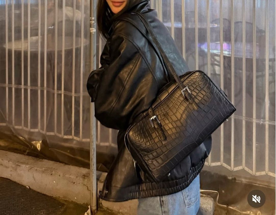 라츠유 아루드 가죽자켓 이미지