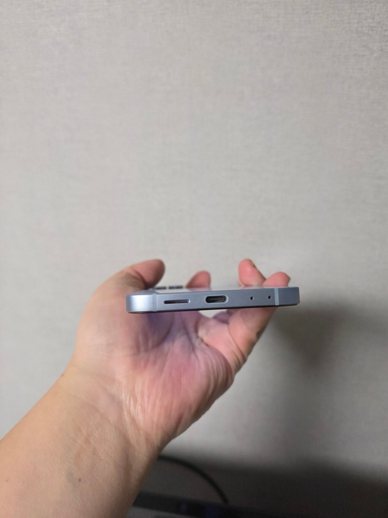 갤럭시 Z플립6 블루 256기가 액정새상품 팝니다 이미지