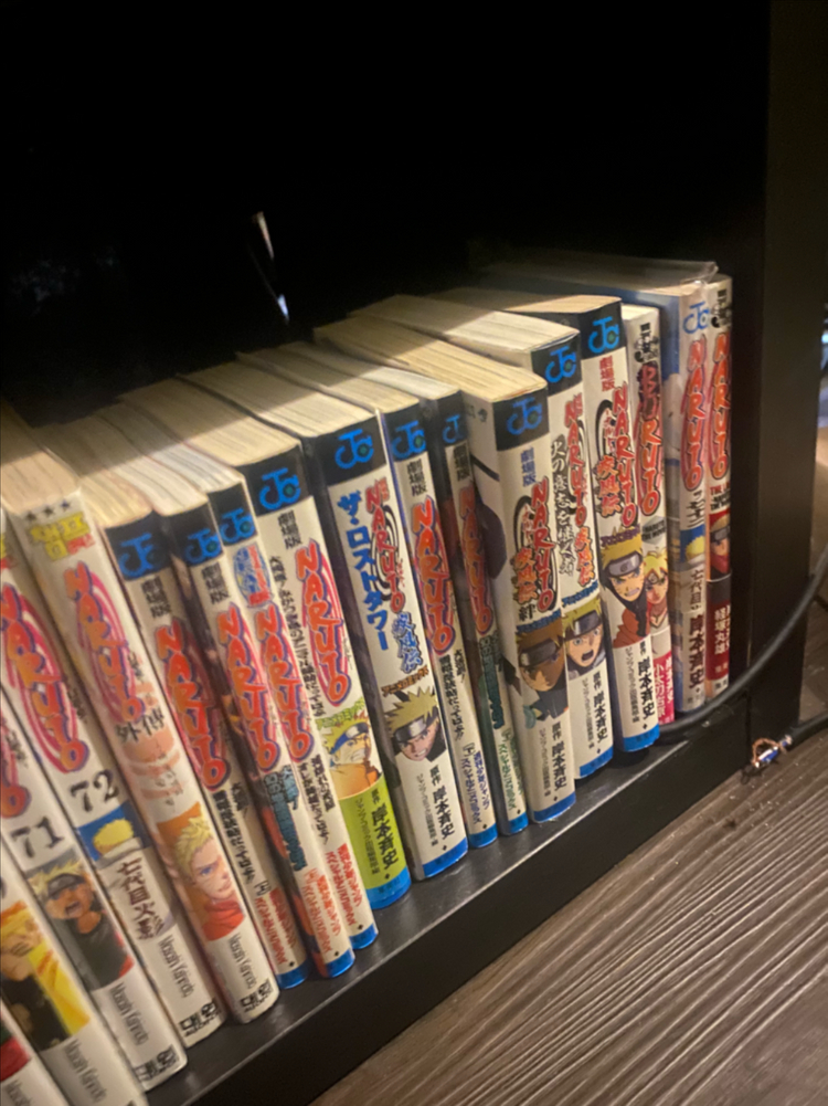 나루토 만화책 전권 + 외전--1