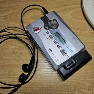 소니 워크맨 WM-GX688 라디오 카세트