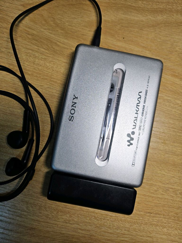 소니 워크맨 WM-GX688 라디오 카세트--2