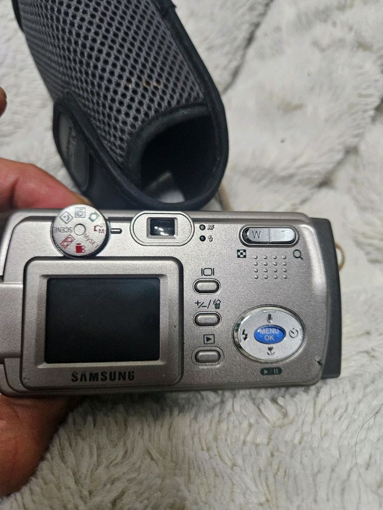 삼성 케녹스 Cyber400 디지털 카메라 레트로 디카 이미지