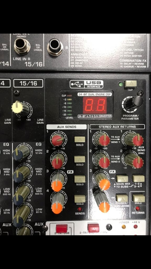 behringer xenyx x2442 믹싱콘솔 이미지