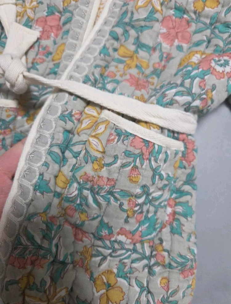 루이스미샤 플라워누빔자켓 플라워자수니트 이미지