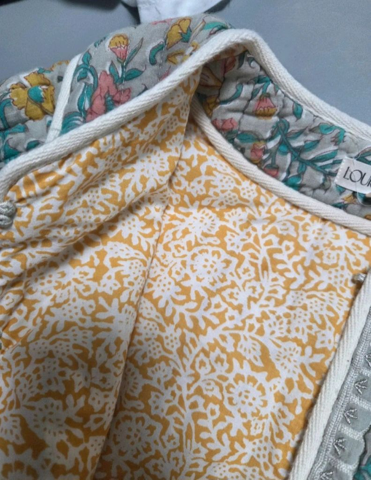 루이스미샤 플라워누빔자켓 플라워자수니트 이미지