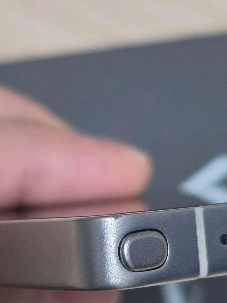 실사용한 자급제 갤럭시S25 울트라 512G 화이트실버 팝니다.--3