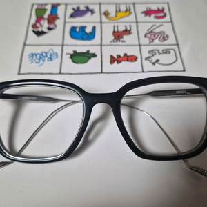 젠틀몬스터 모우지 mosey 01 안경테 이미지