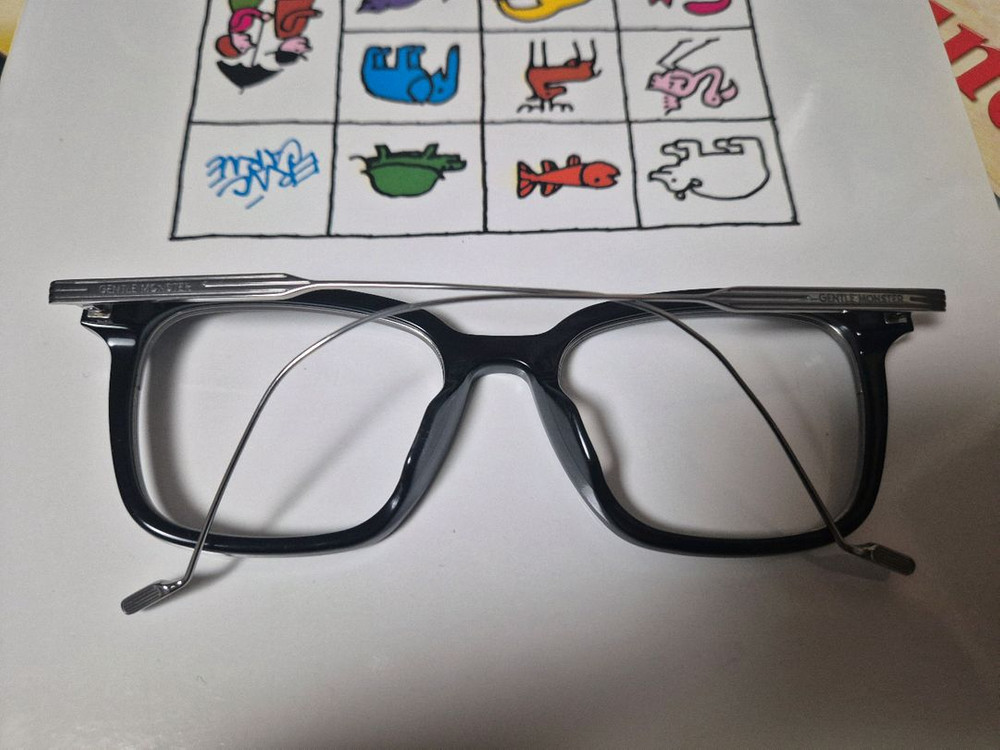 젠틀몬스터 모우지 mosey 01 안경테 이미지
