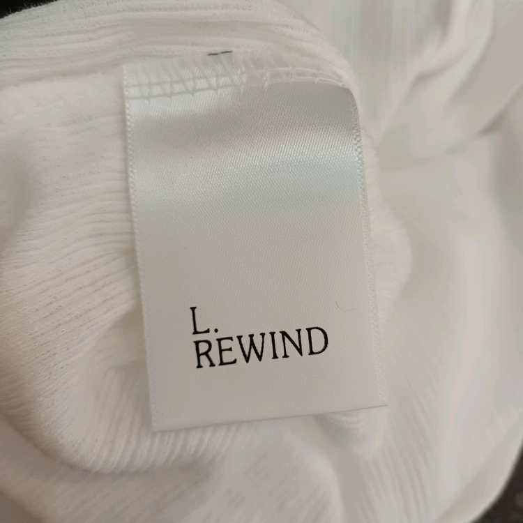 L.REWIND 엘리와인드 흰색 레이어드 탑--2