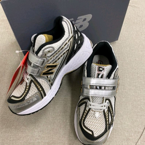 뉴발란스키즈 운동화 1906 | 130, 220사이즈 이미지