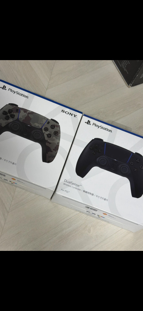 플스5 + 무선컨트롤러 2개--3