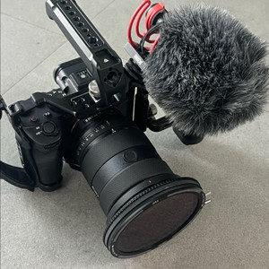 소니 A7m4 + 소니 24-70 GM2 렌즈 영상 키트 풀세트 판매합니다. 이미지