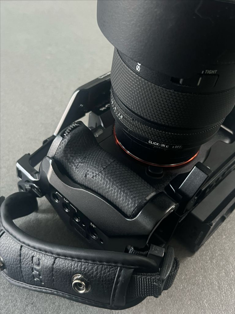 소니 A7m4 + 소니 24-70 GM2 렌즈 영상 키트 풀세트 판매합니다. 이미지