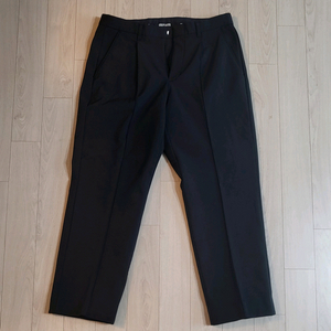 (깨끗한 중고)기모 고급 신사 바지 33인치. 진한 청색