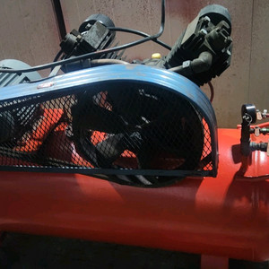 에어콤프레샤 5마력 300리터 3상 380볼트