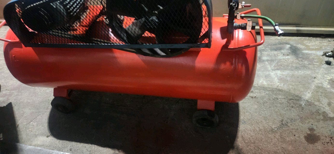 에어콤프레샤 5마력 300리터 3상 380볼트--1