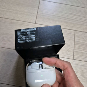 버즈3프로 화이트 풀박구성 이미지