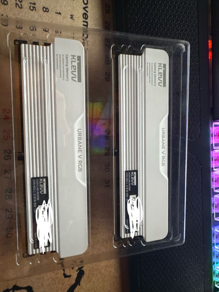 에센코어 클레브 klevv ddr5 6000 urbane v rgb 패키지 32gb--2