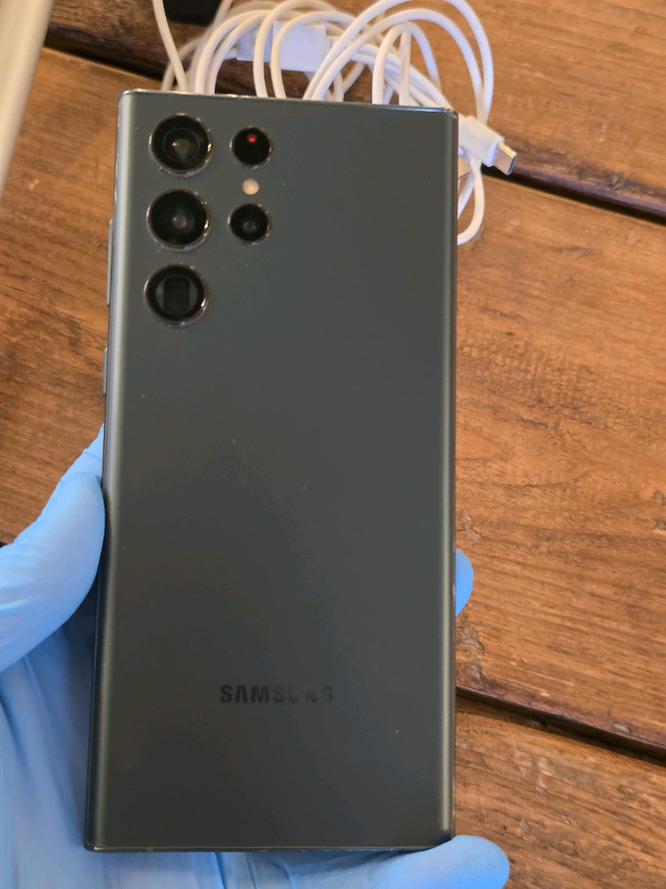 갤럭시 S22 울트라 256 그린 KT향 정상해지 풀구성 (약잔상 확인)--1